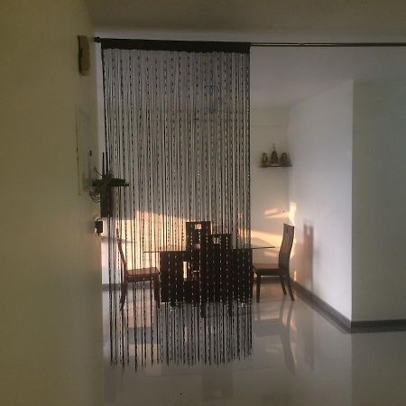 Poonam Hieghts Bed & Breakfast Mumbai Luaran gambar