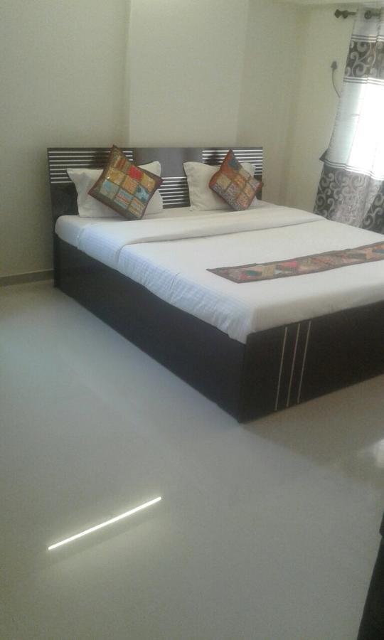 Poonam Hieghts Bed & Breakfast Mumbai Luaran gambar