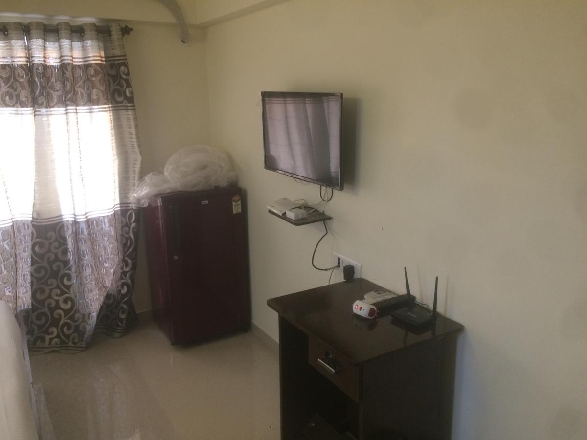 Poonam Hieghts Bed & Breakfast Mumbai Luaran gambar