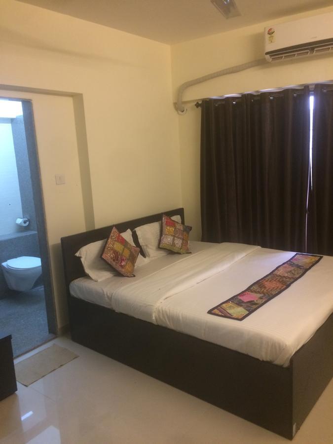 Poonam Hieghts Bed & Breakfast Mumbai Luaran gambar